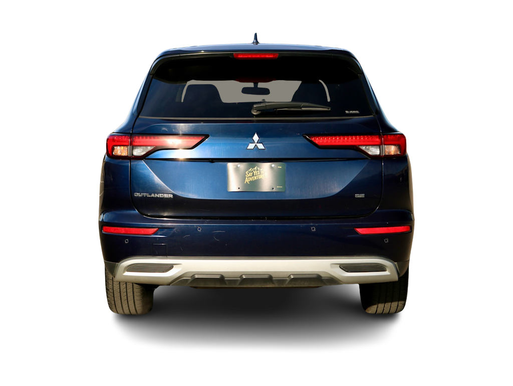 Thumbnail: 2024 Mitsubishi Outlander - 4