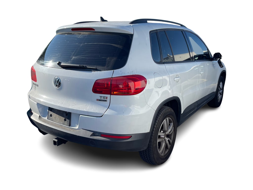 Thumbnail: 2017 Volkswagen Tiguan - 8