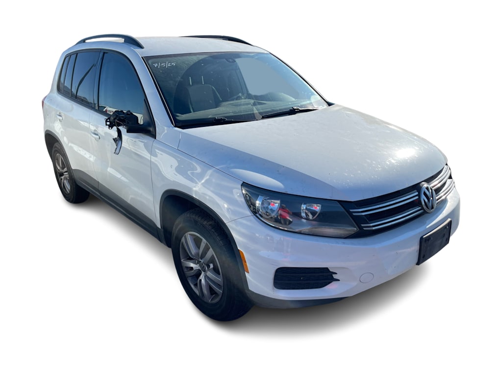 Thumbnail: 2017 Volkswagen Tiguan - 7