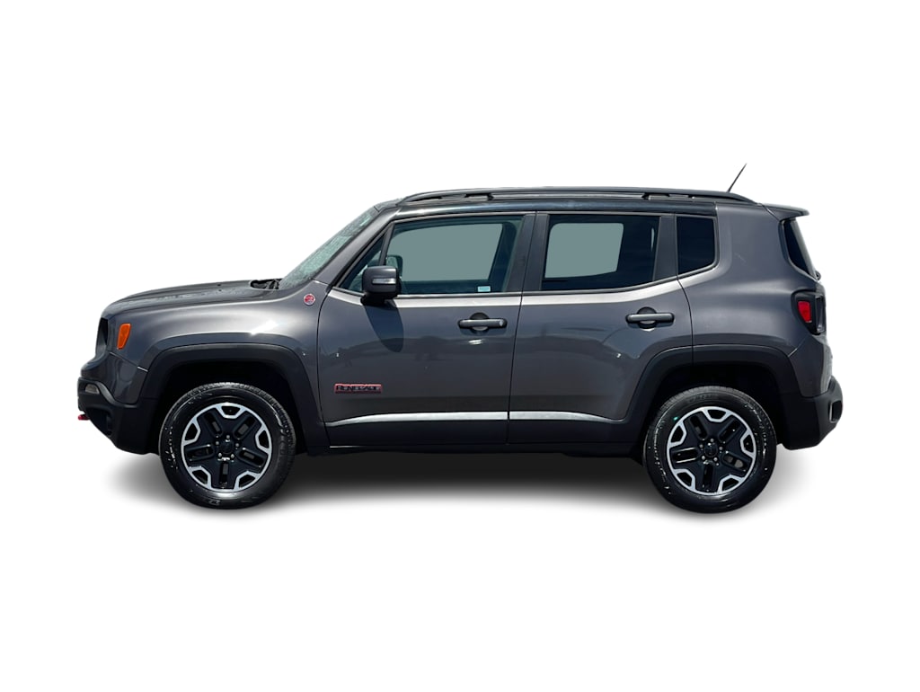 Thumbnail: 2017 Jeep Renegade - 3