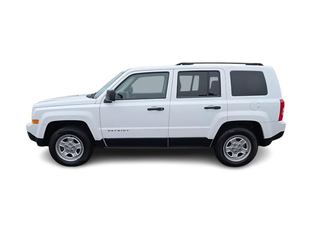 Thumbnail: 2013 Jeep Patriot - 3