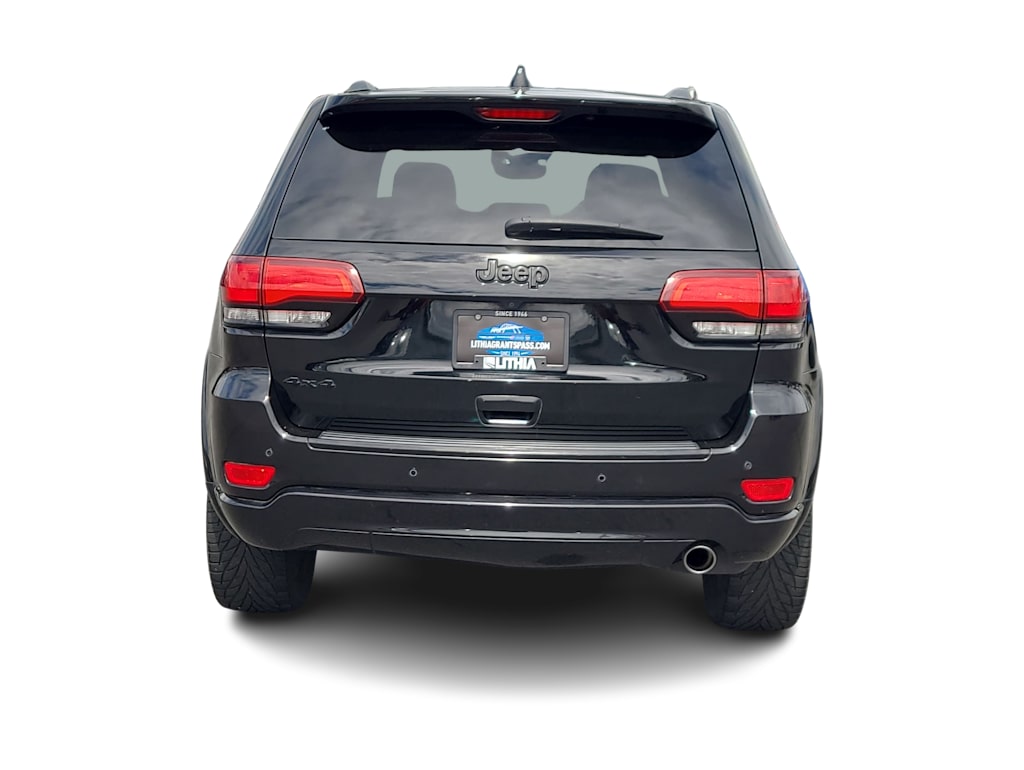 Thumbnail: 2017 Jeep Grand Cherokee - 5