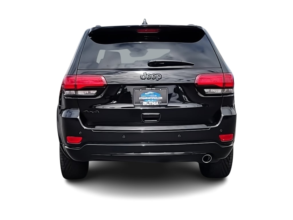 Thumbnail: 2017 Jeep Grand Cherokee - 21