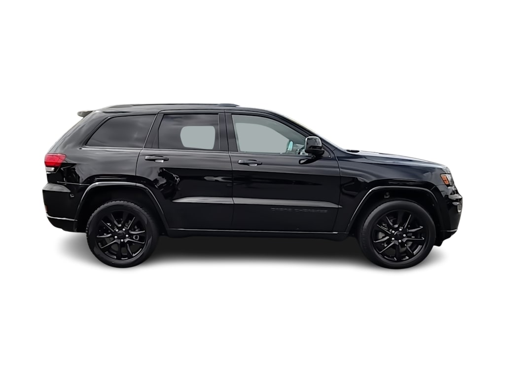 Thumbnail: 2017 Jeep Grand Cherokee - 23