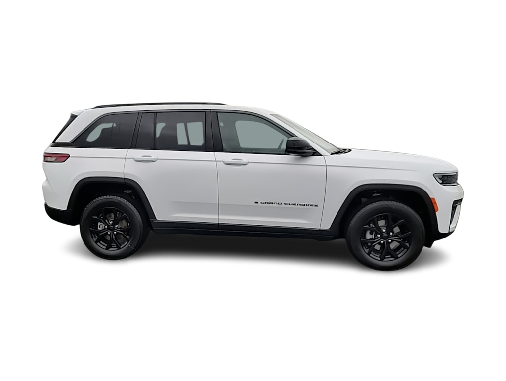 Thumbnail: 2026 Jeep Grand Cherokee - 23