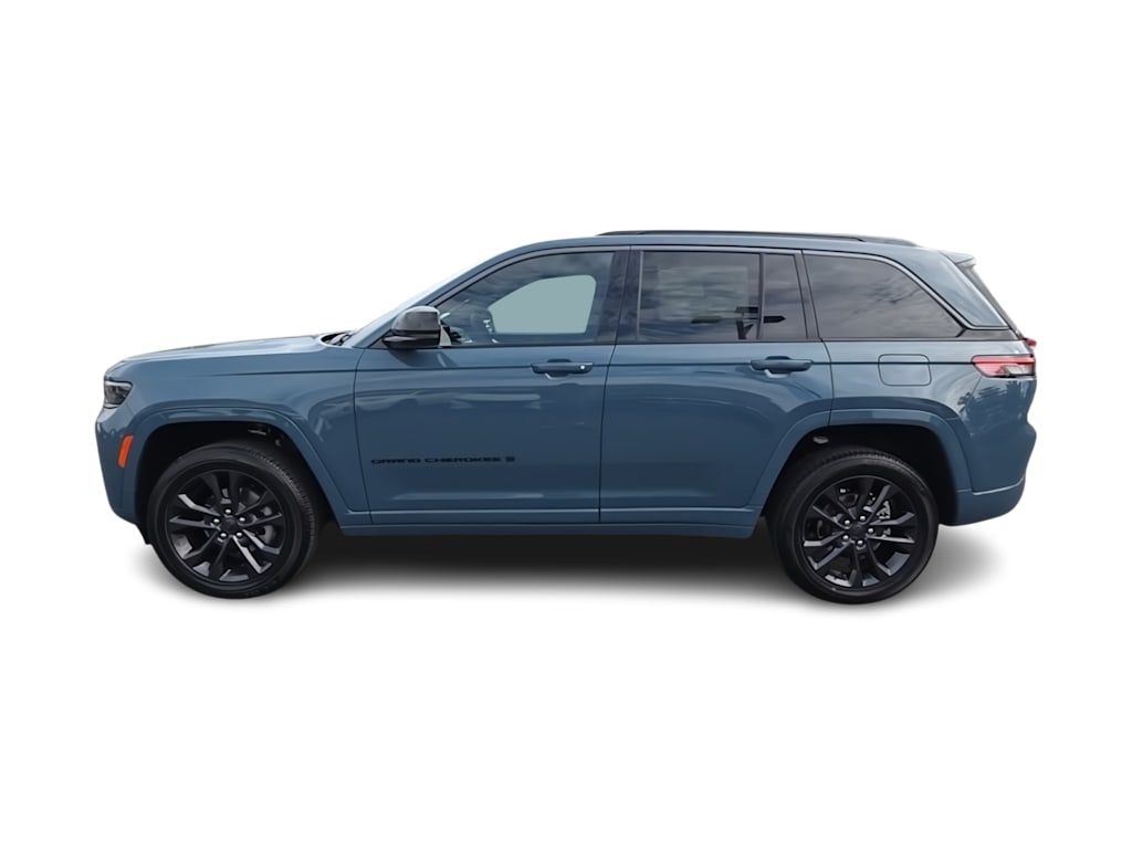 Thumbnail: 2026 Jeep Grand Cherokee - 3