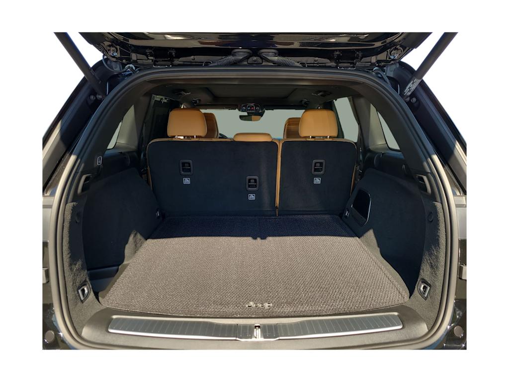 Thumbnail: 2025 Jeep Grand Cherokee - 16