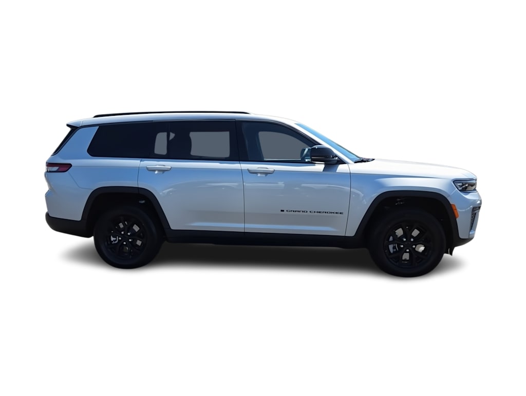 Thumbnail: 2026 Jeep Grand Cherokee L - 22