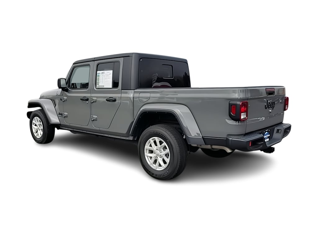 Thumbnail: 2023 Jeep Gladiator - 4