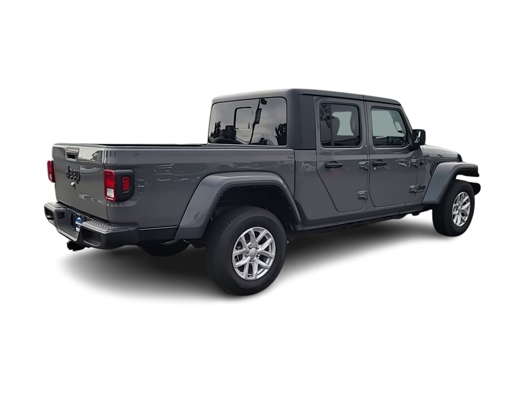 Thumbnail: 2023 Jeep Gladiator - 23