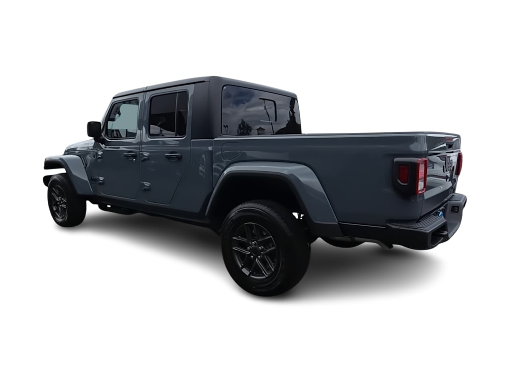 Thumbnail: 2026 Jeep Gladiator - 4