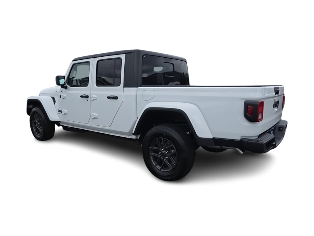 Thumbnail: 2026 Jeep Gladiator - 4