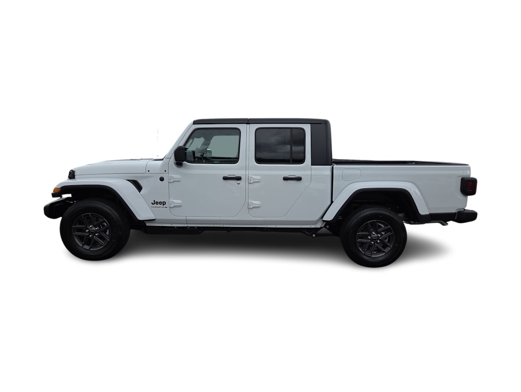 Thumbnail: 2026 Jeep Gladiator - 23