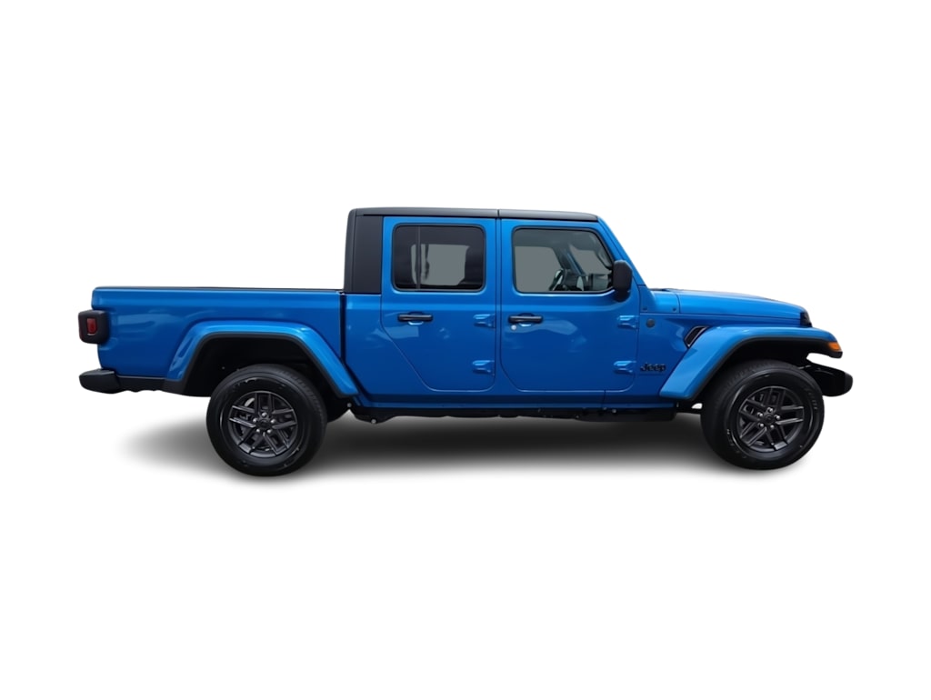 Thumbnail: 2026 Jeep Gladiator - 22