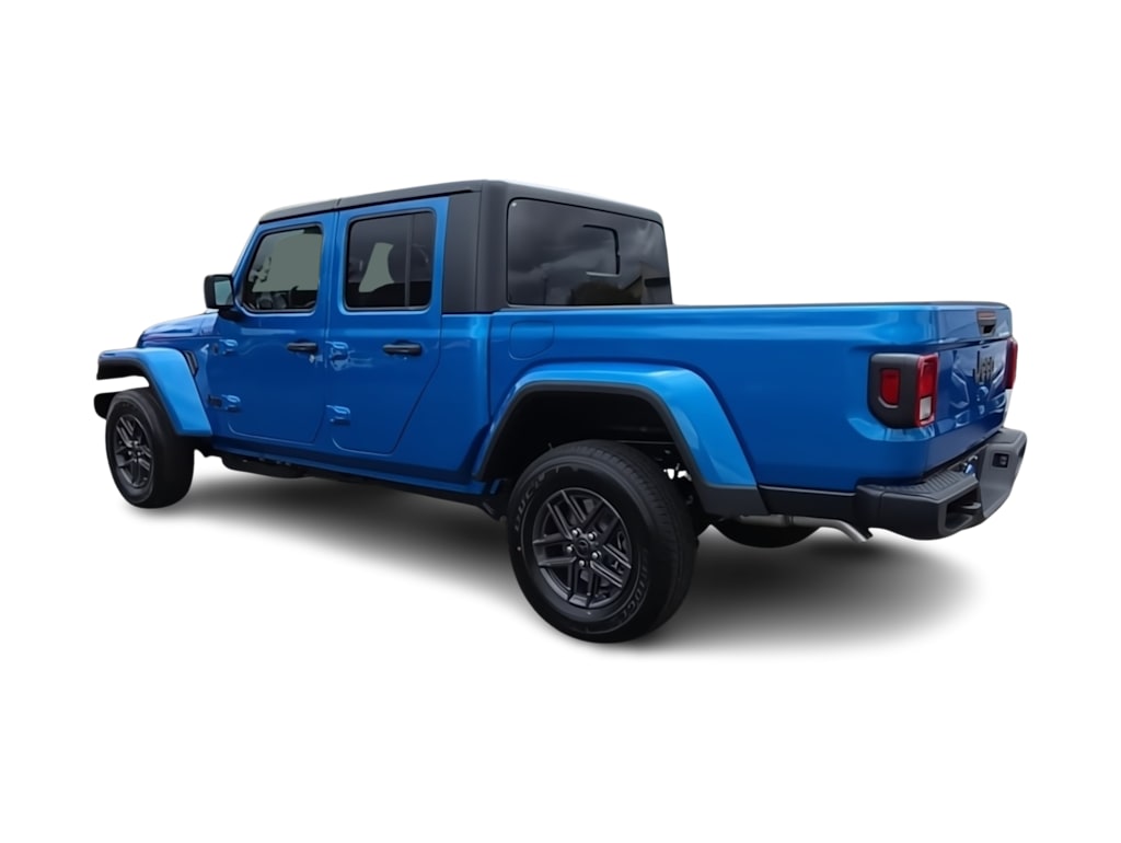 Thumbnail: 2026 Jeep Gladiator - 4
