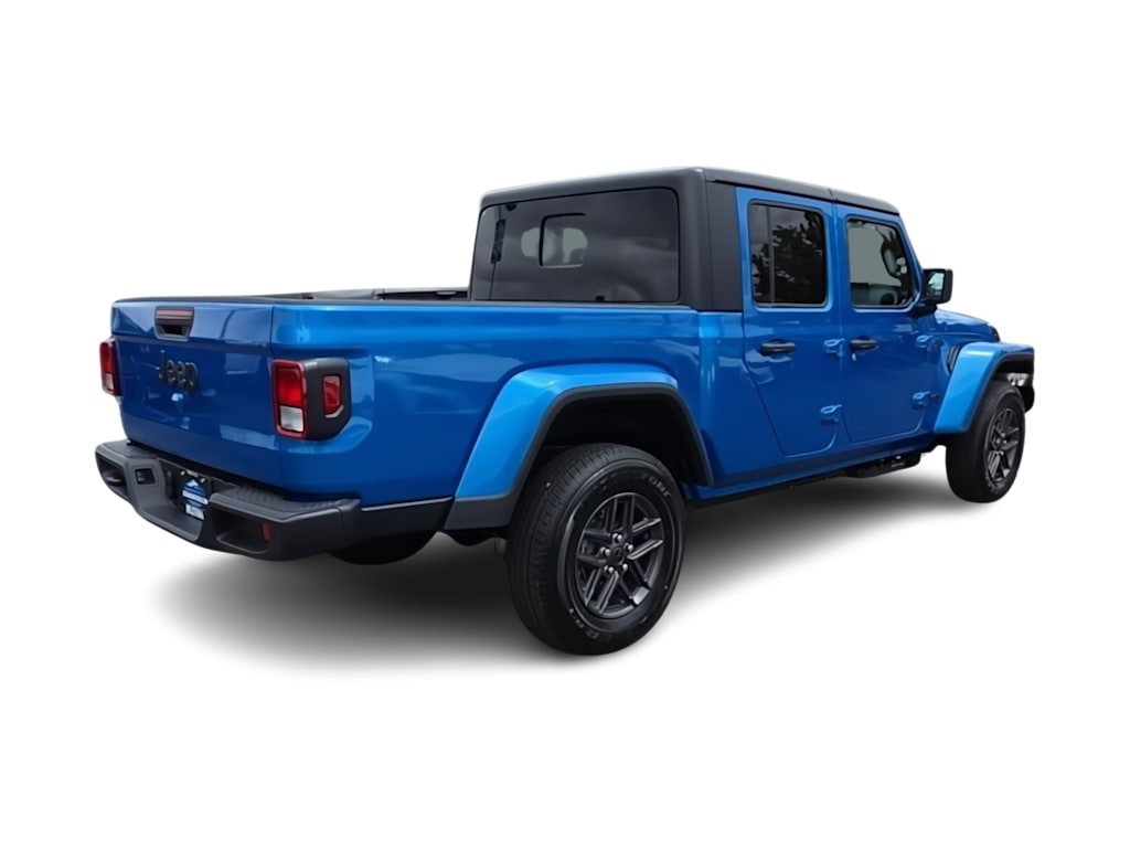 Thumbnail: 2026 Jeep Gladiator - 21