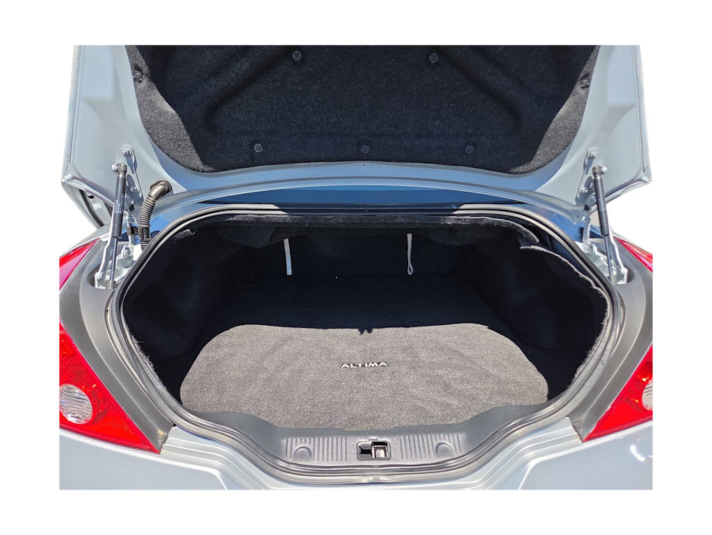 Thumbnail: 2011 Nissan Altima - 16