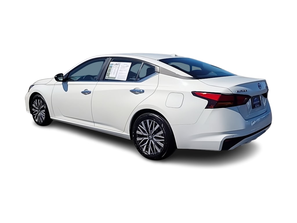 Thumbnail: 2025 Nissan Altima - 4