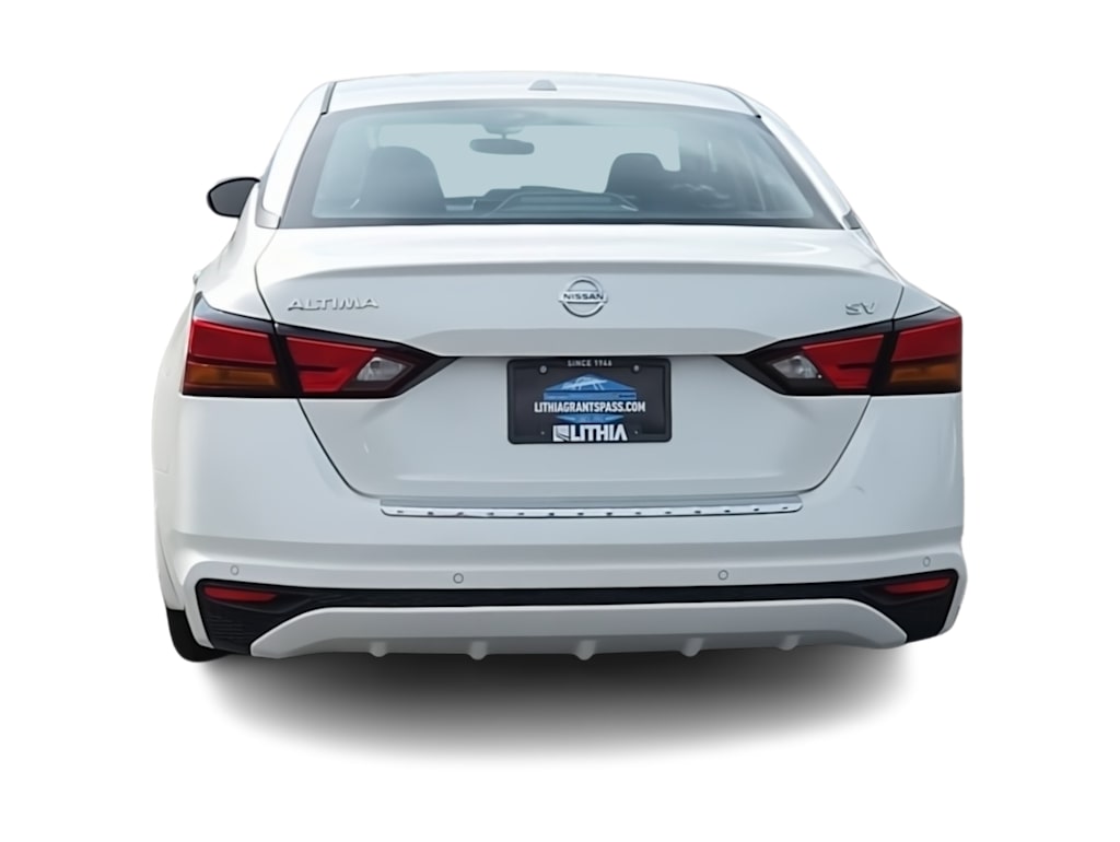 Thumbnail: 2022 Nissan Altima - 5