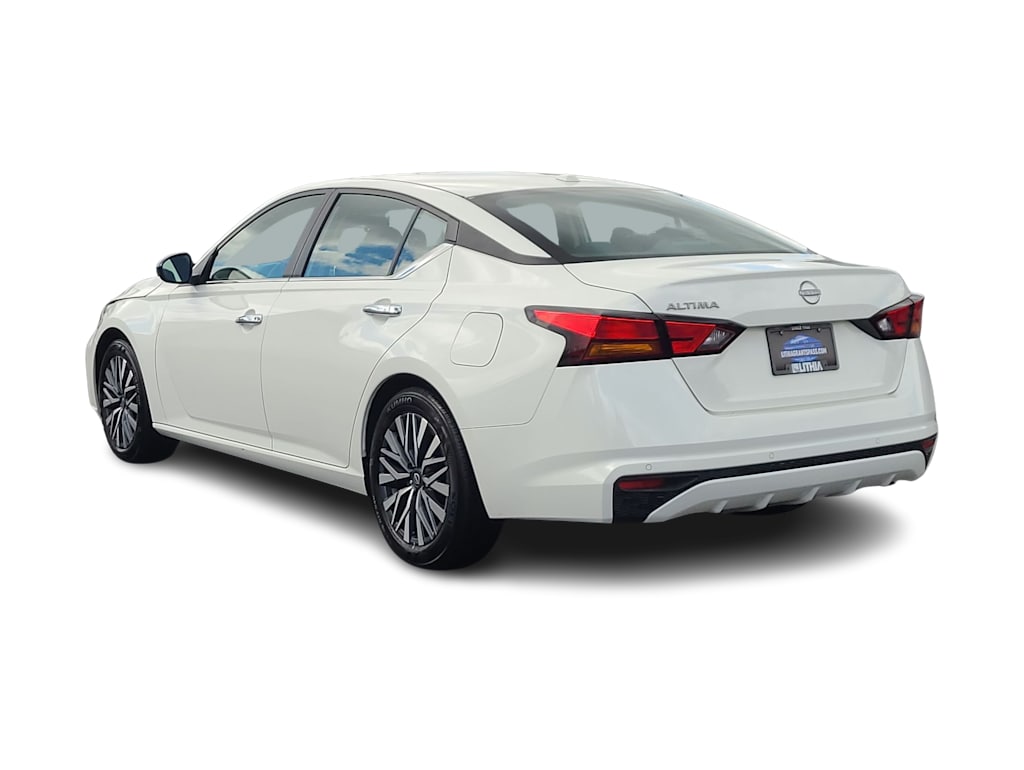 Thumbnail: 2025 Nissan Altima - 24