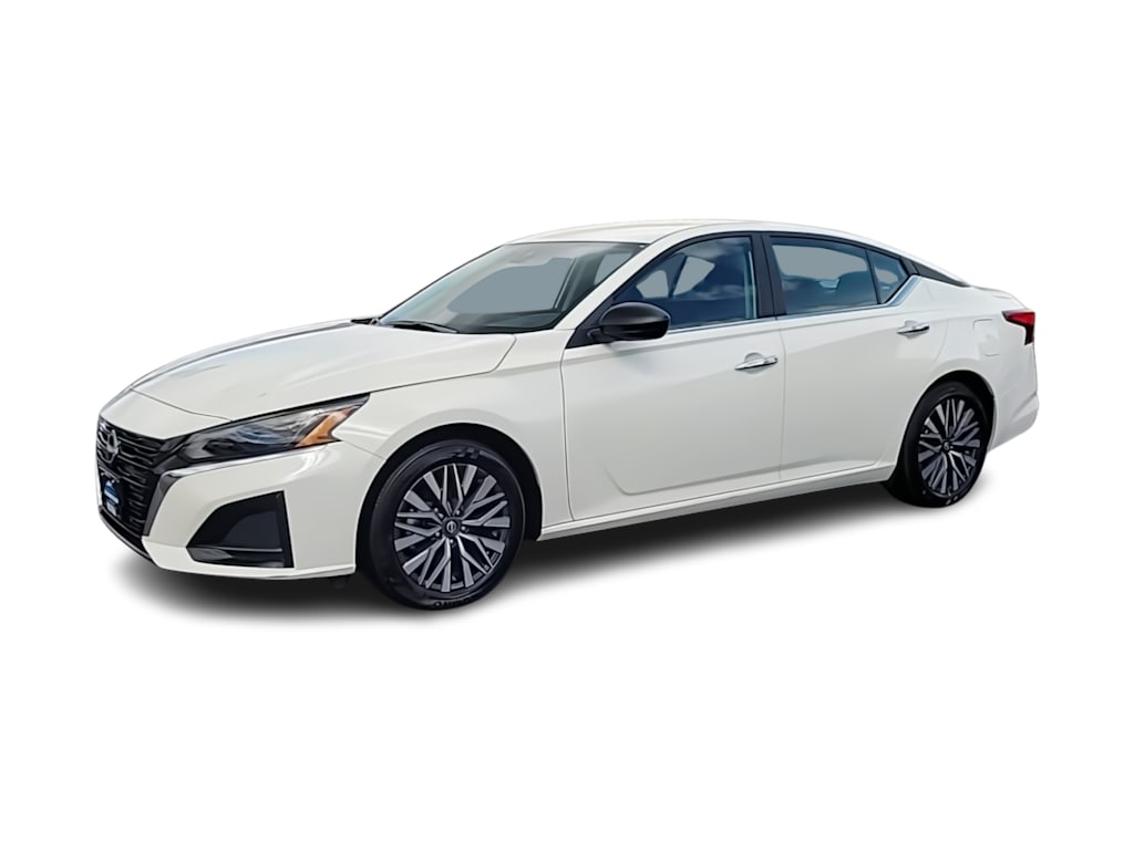 Thumbnail: 2025 Nissan Altima - 3