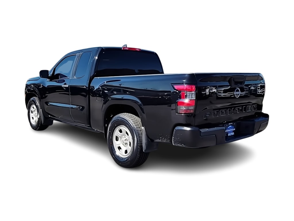 Thumbnail: 2022 Nissan Frontier - 4