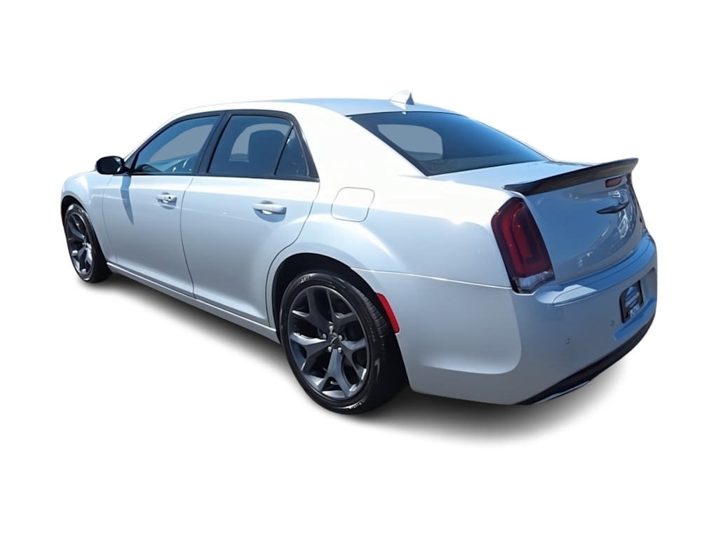 Thumbnail: 2021 Chrysler 300 - 4