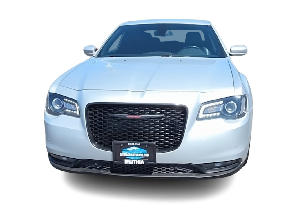 Thumbnail: 2021 Chrysler 300 - 6