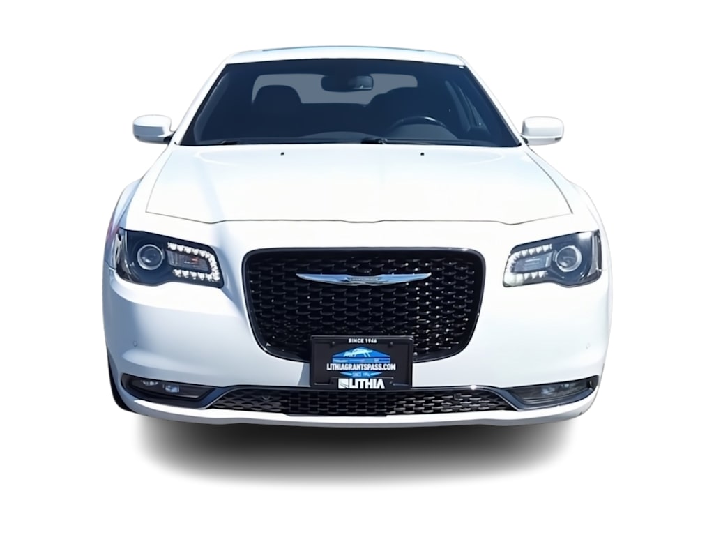 Thumbnail: 2017 Chrysler 300 - 6
