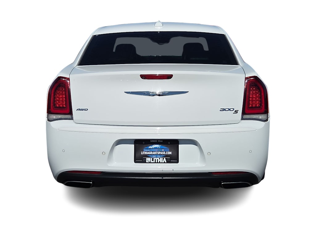 Thumbnail: 2017 Chrysler 300 - 25