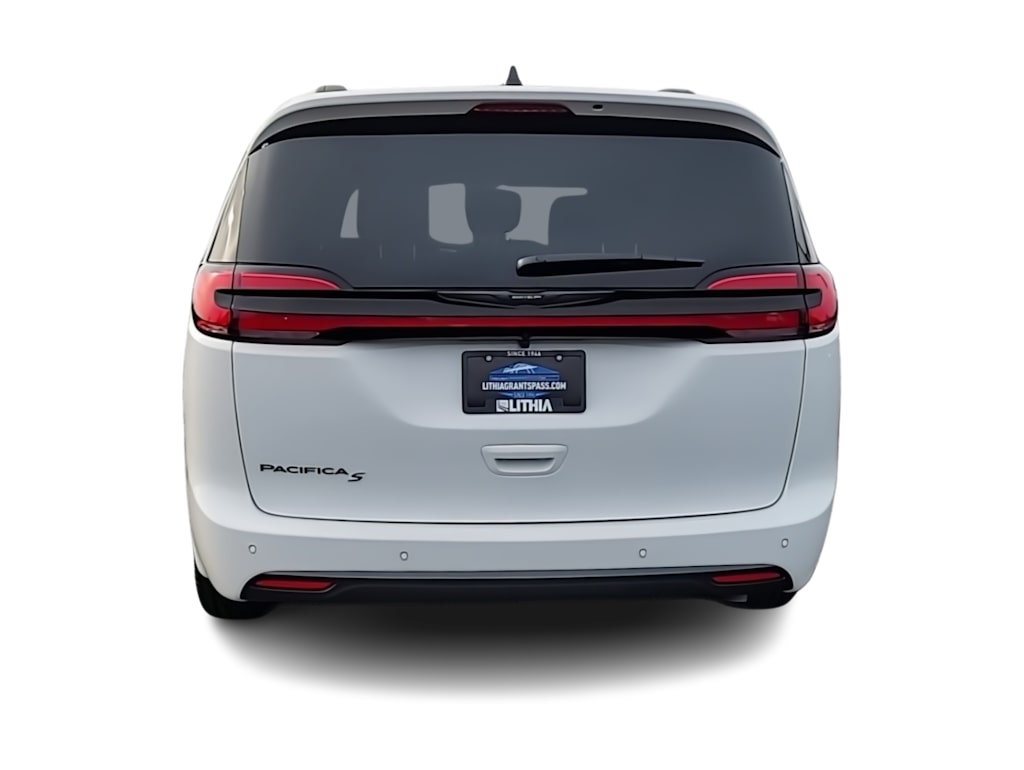 Thumbnail: 2026 Chrysler Pacifica - 5