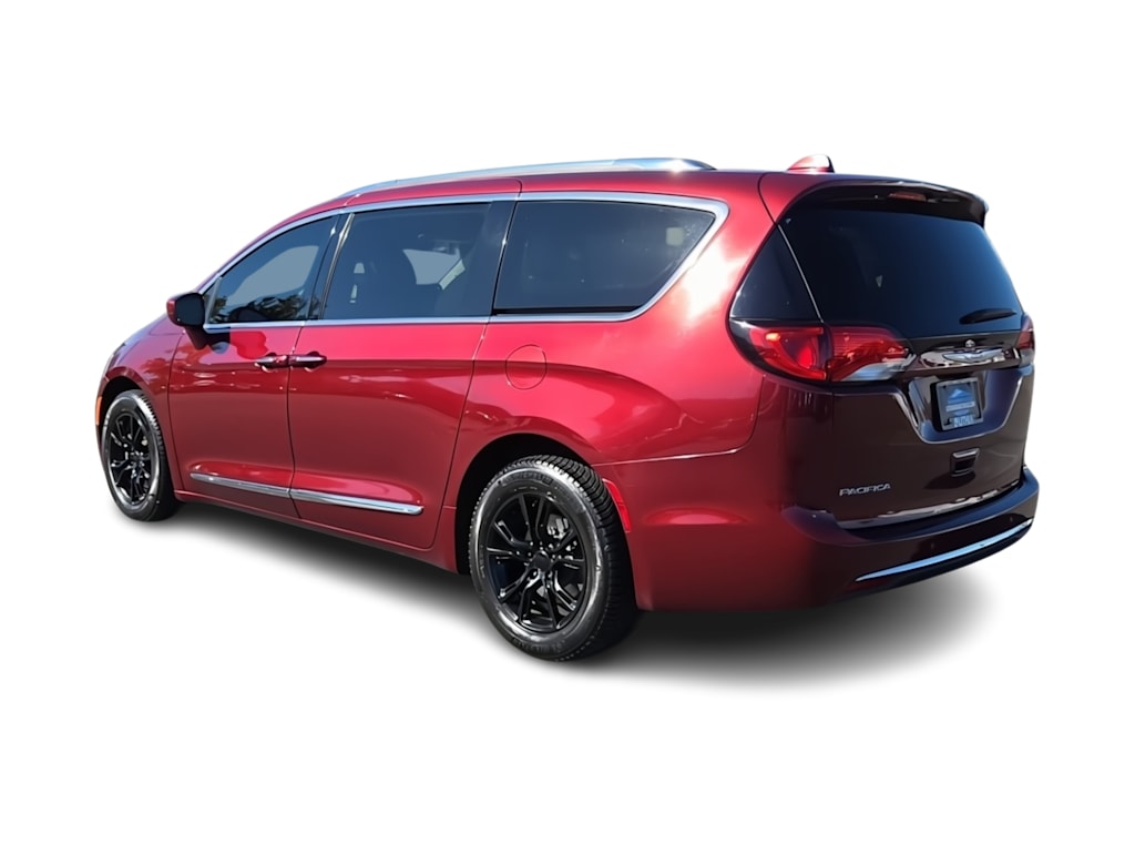 Thumbnail: 2020 Chrysler Pacifica - 4