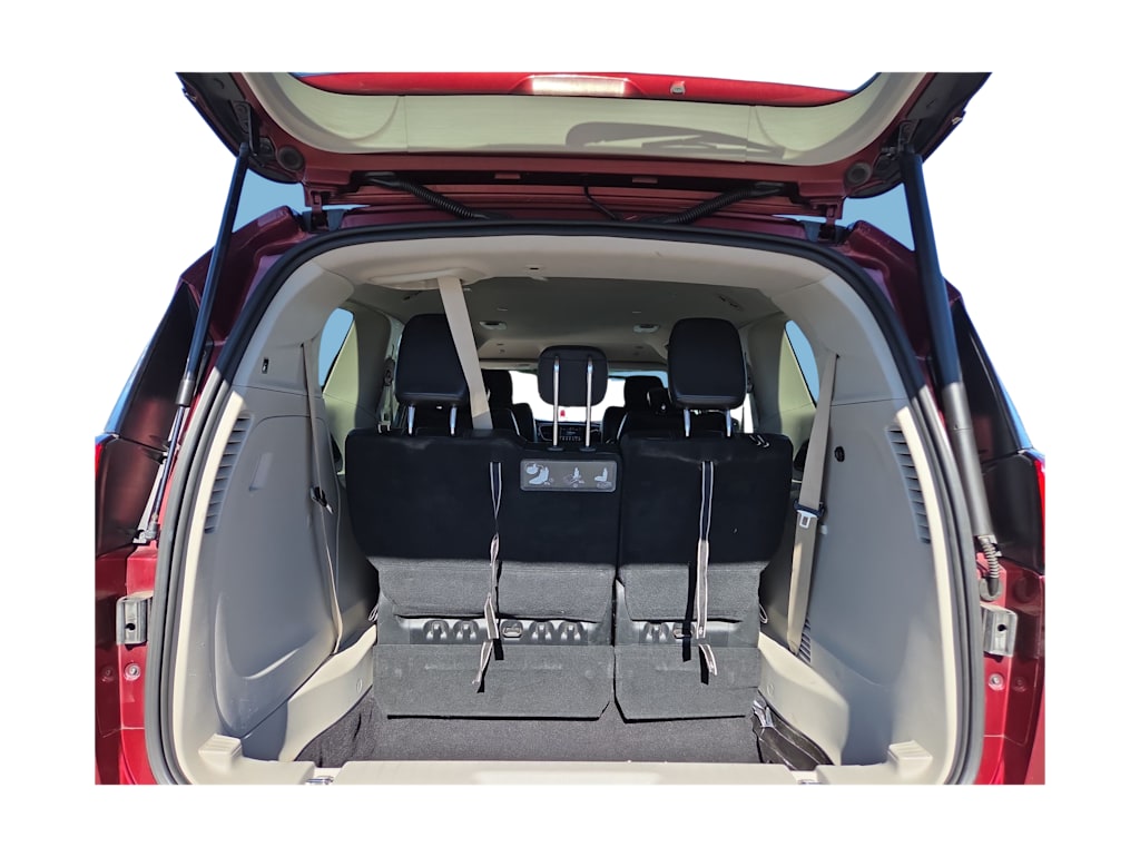 Thumbnail: 2020 Chrysler Pacifica - 16