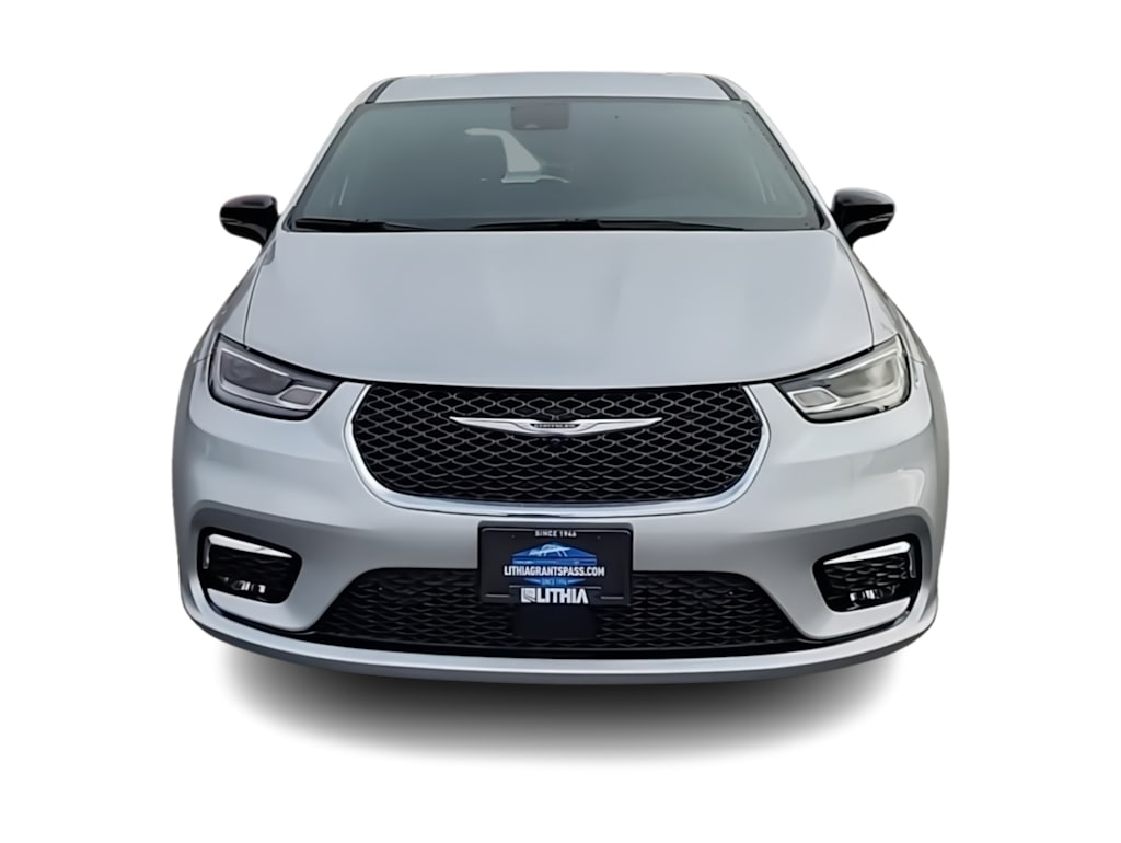Thumbnail: 2026 Chrysler Pacifica - 6