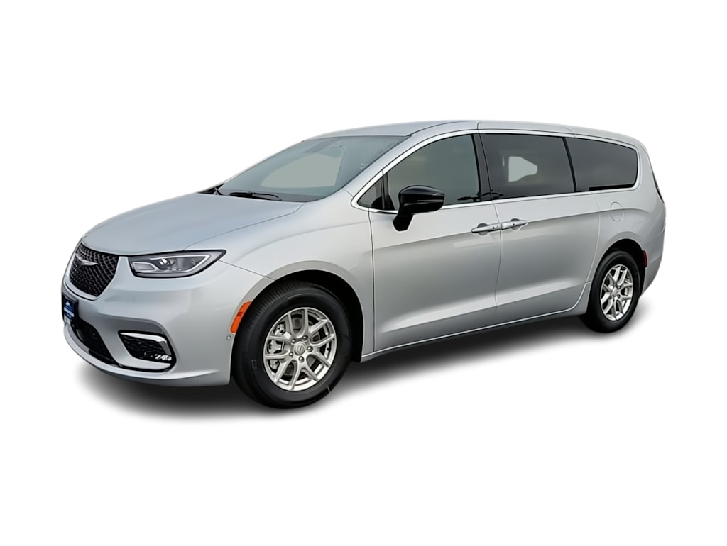 Thumbnail: 2026 Chrysler Pacifica - 3