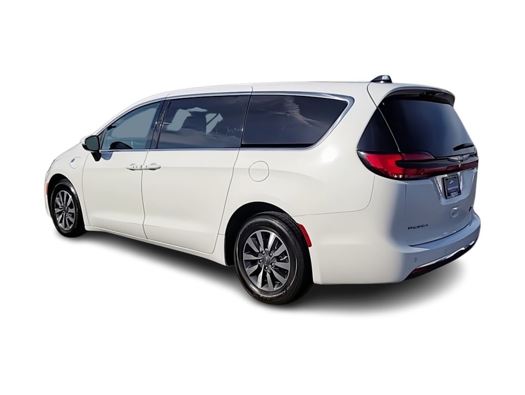 Thumbnail: 2023 Chrysler Pacifica - 4