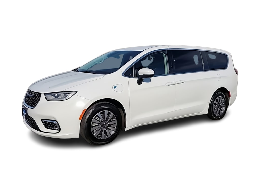 Thumbnail: 2023 Chrysler Pacifica - 3