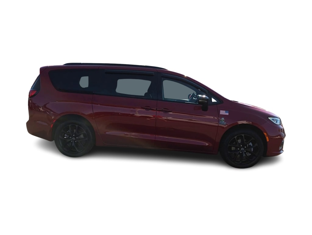 Thumbnail: 2026 Chrysler Pacifica - 21