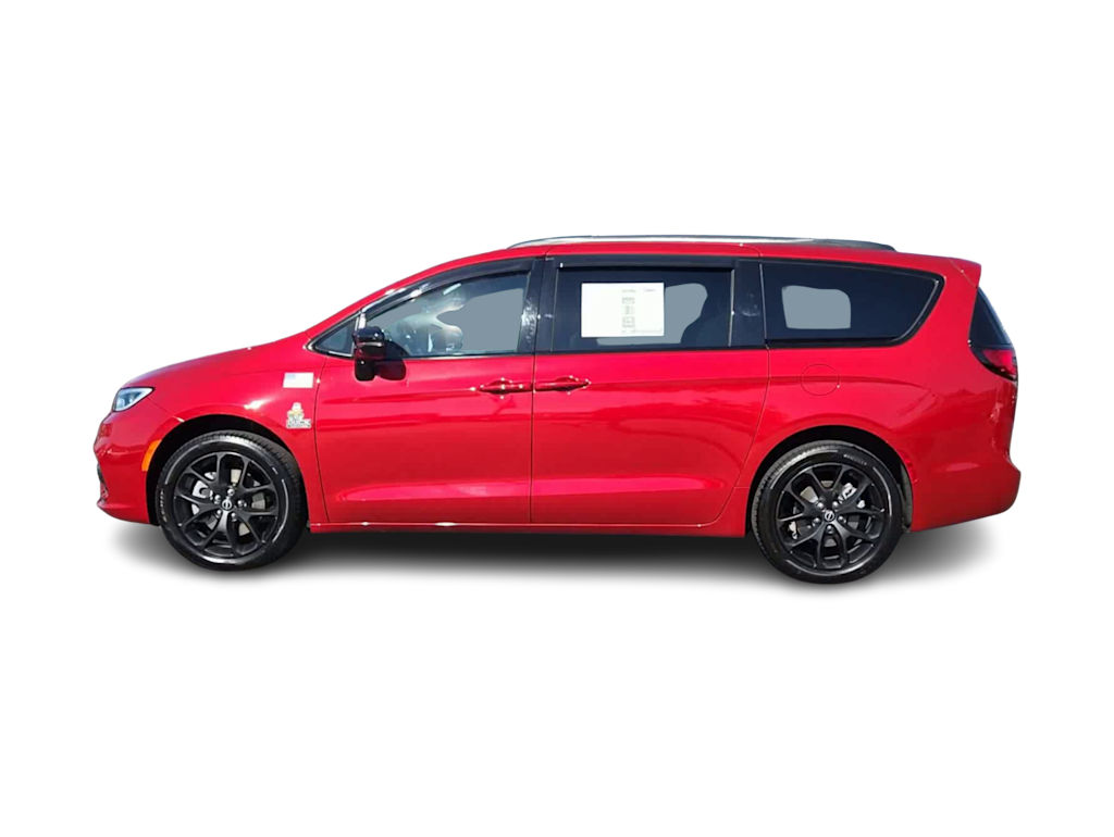 Thumbnail: 2026 Chrysler Pacifica - 3