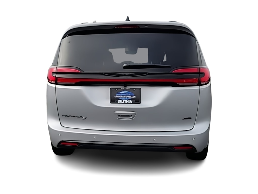 Thumbnail: 2026 Chrysler Pacifica - 5