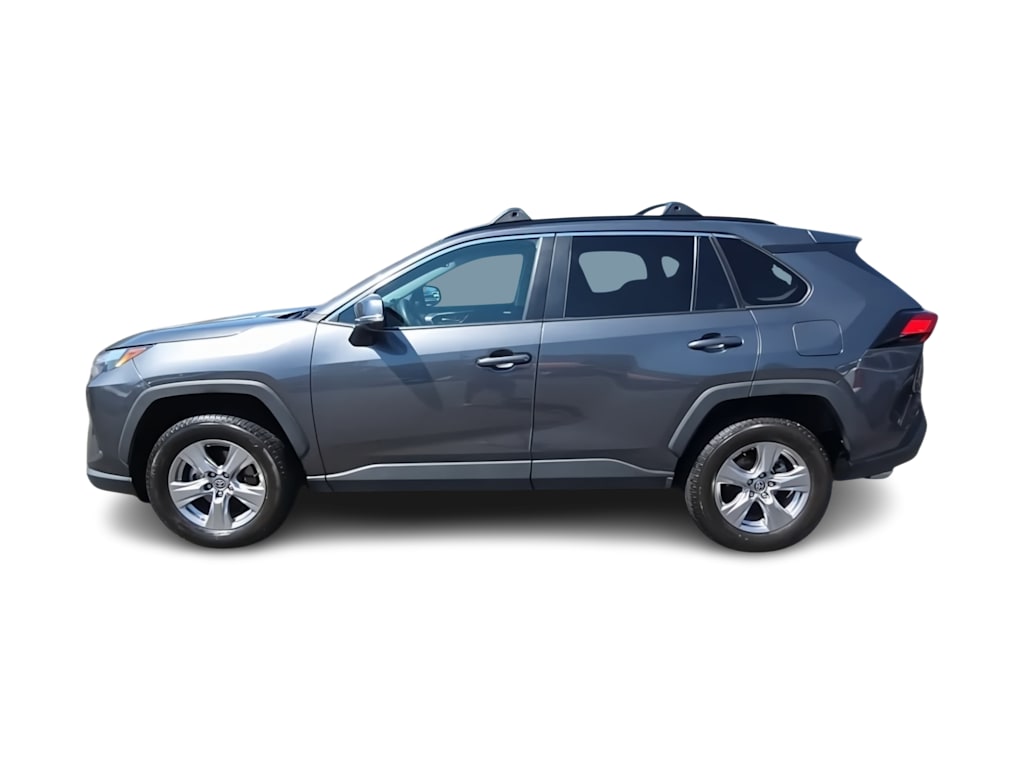Thumbnail: 2022 Toyota RAV4 - 3