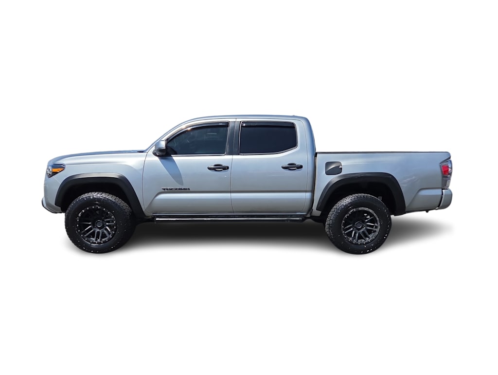 Thumbnail: 2023 Toyota Tacoma - 23