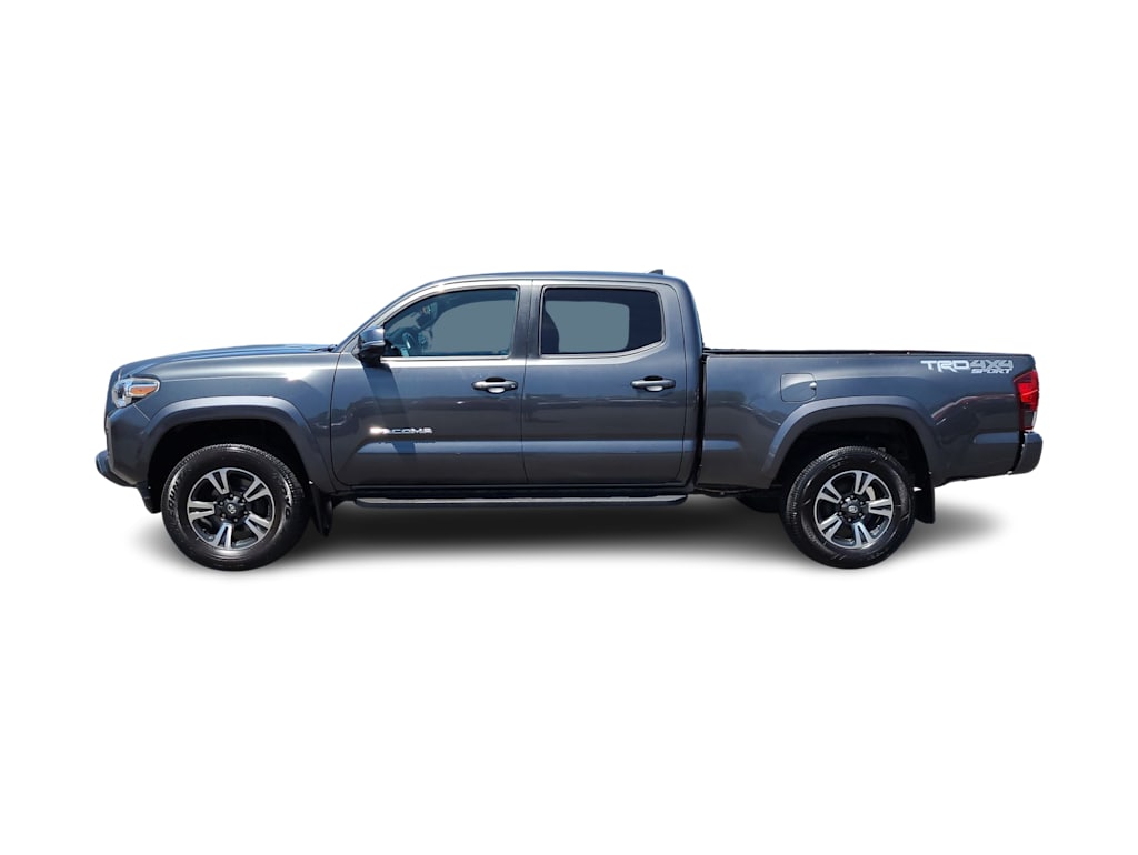 Thumbnail: 2019 Toyota Tacoma - 25