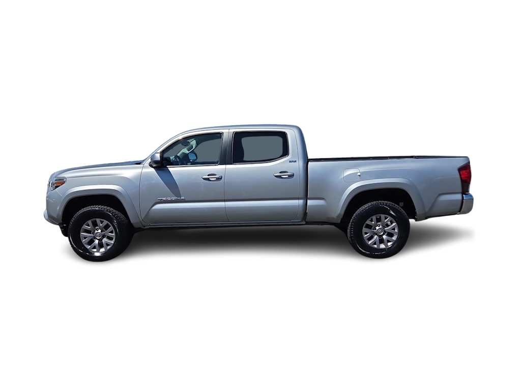 Thumbnail: 2018 Toyota Tacoma - 24