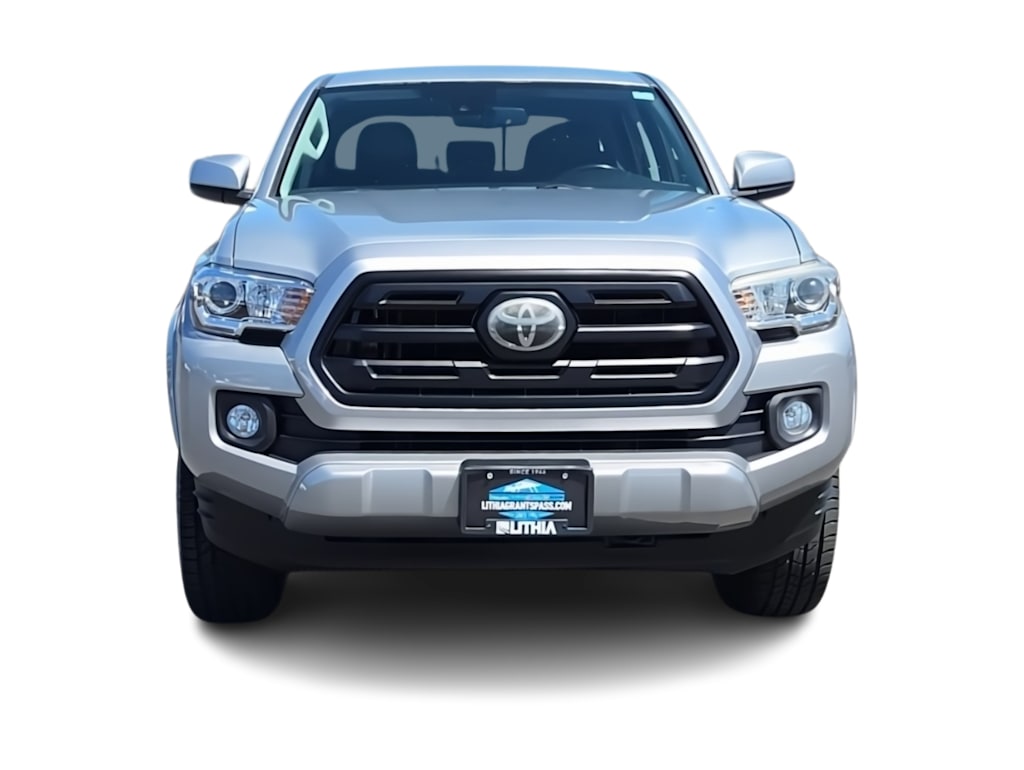 Thumbnail: 2018 Toyota Tacoma - 6