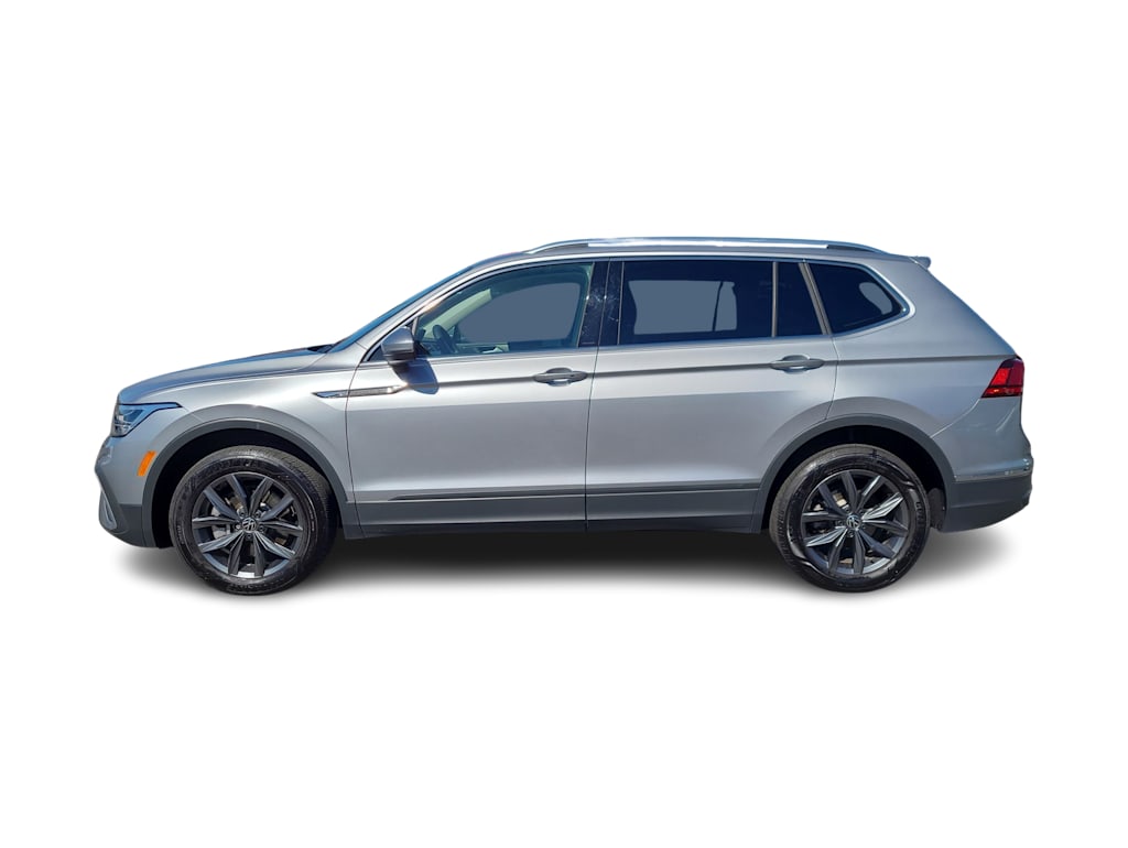 Thumbnail: 2022 Volkswagen Tiguan - 23
