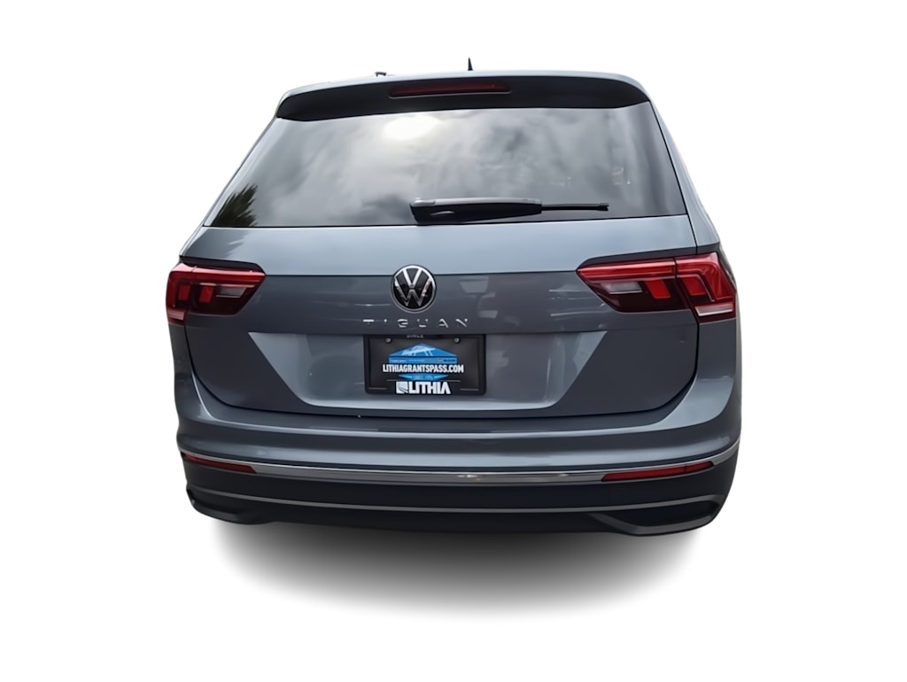 Thumbnail: 2023 Volkswagen Tiguan - 5