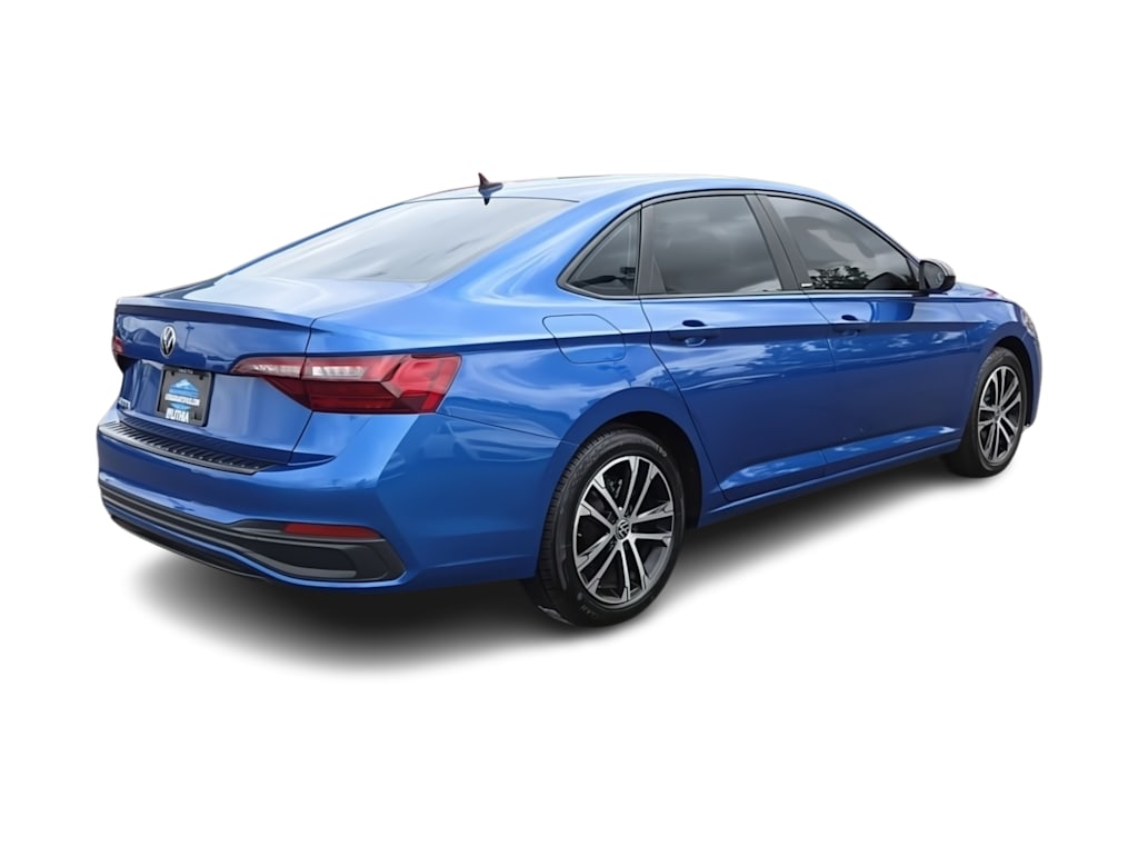 Thumbnail: 2023 Volkswagen Jetta - 23