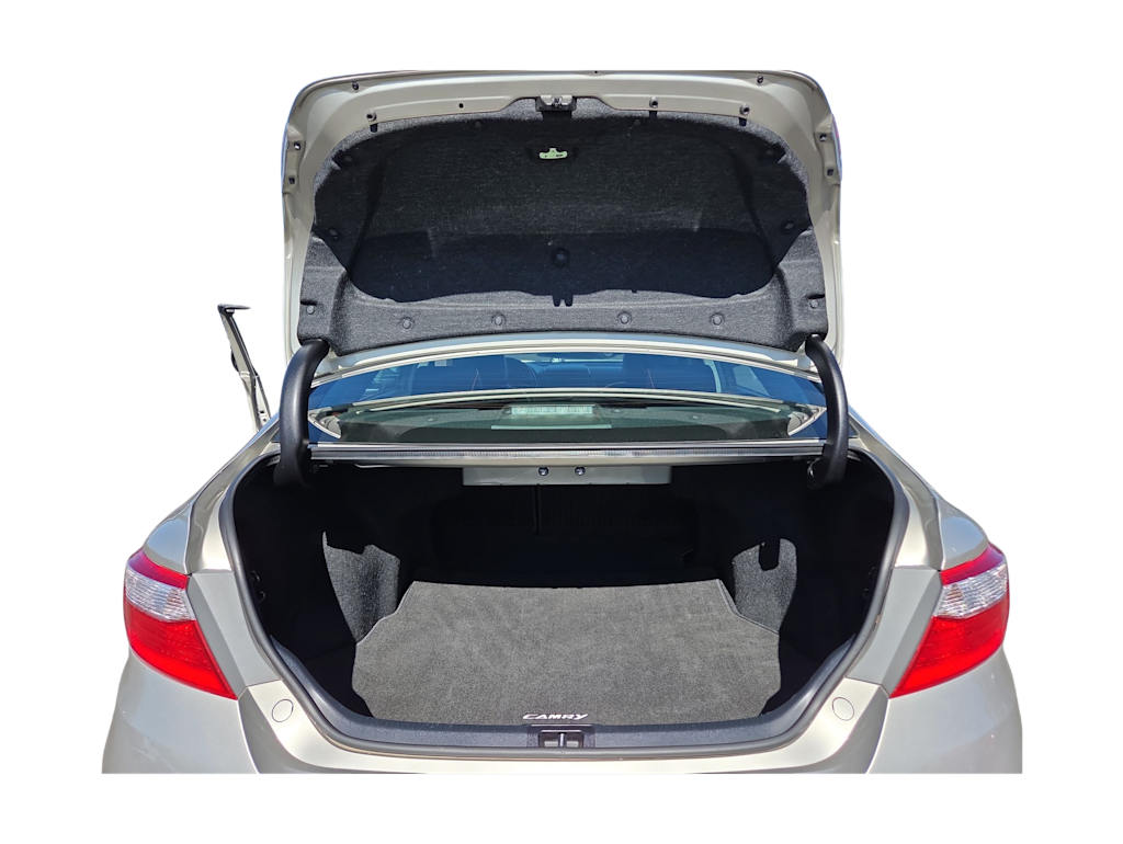 Thumbnail: 2016 Toyota Camry - 16