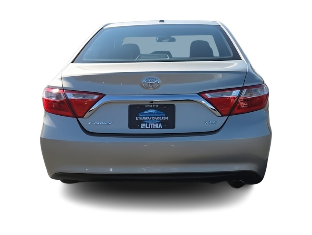 Thumbnail: 2016 Toyota Camry - 21